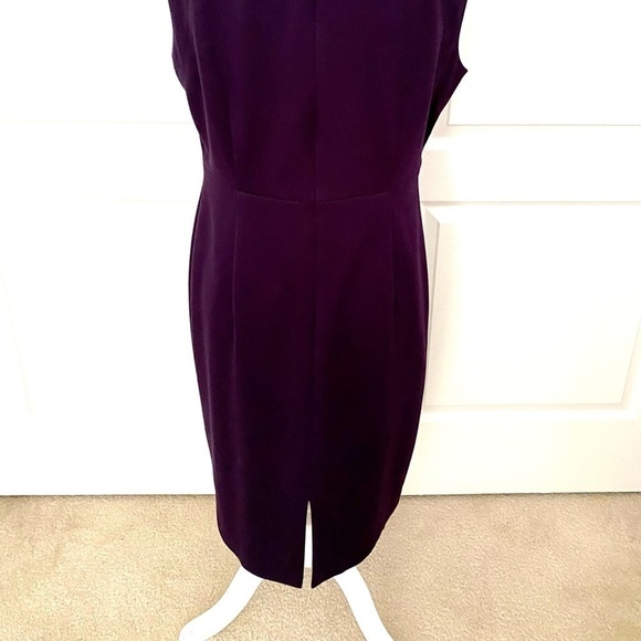 Kasper Plum Sleeveless Sheath Dress Size 10 – Elegant Cut-Out Neckline, Like New - Picture 8 of 12